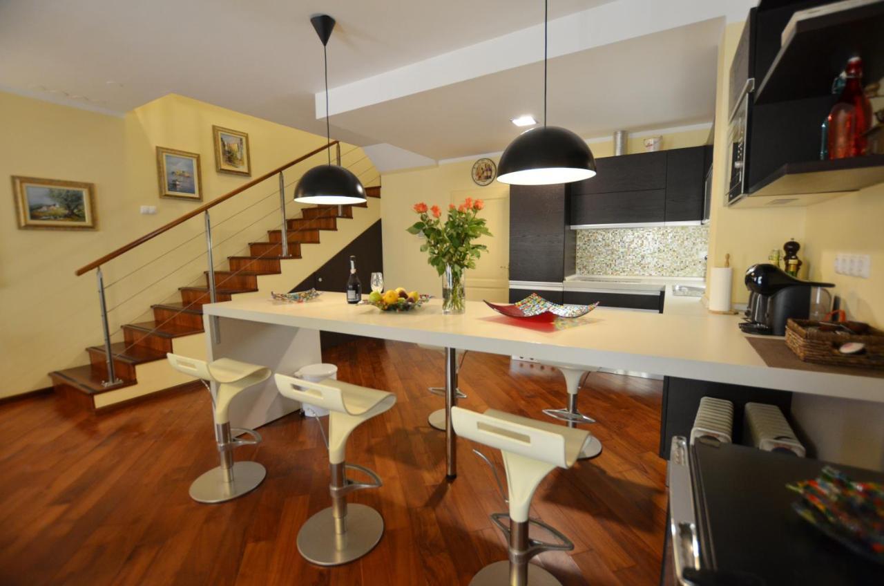 Apartment Delux Rovinj Bagian luar foto